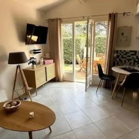 Holiday park Maison Plein Sud - 4 Voyageurs Par Conciergerie Key With Us La Motte (Var)